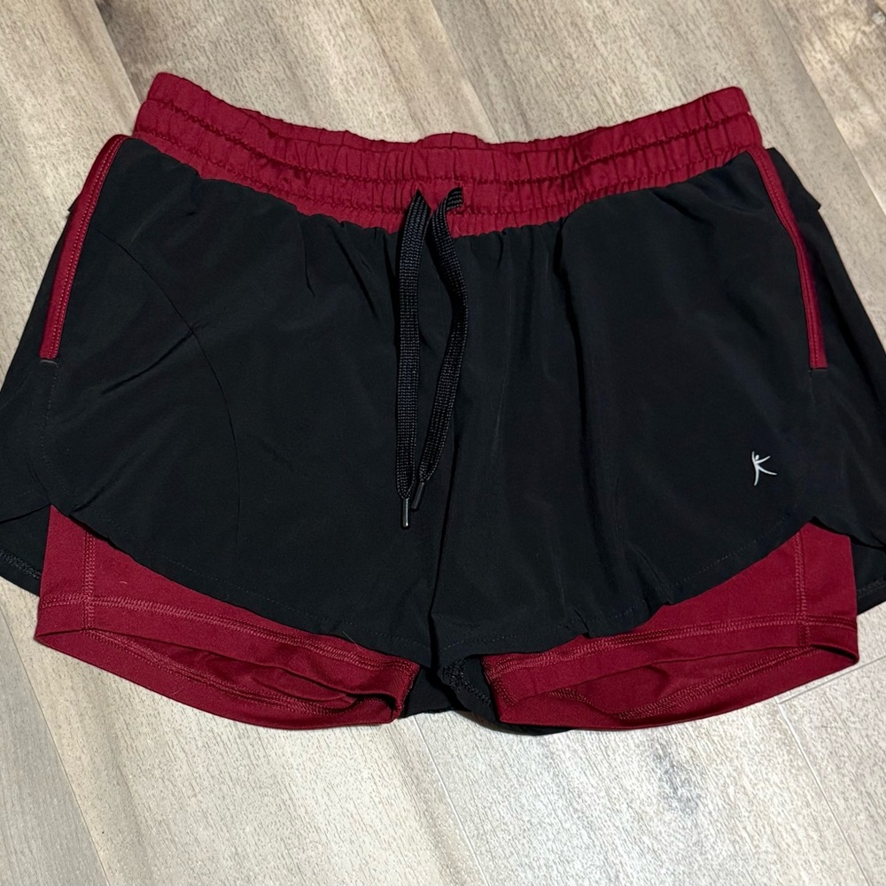 Danskin Sparkling Merlot Activewear